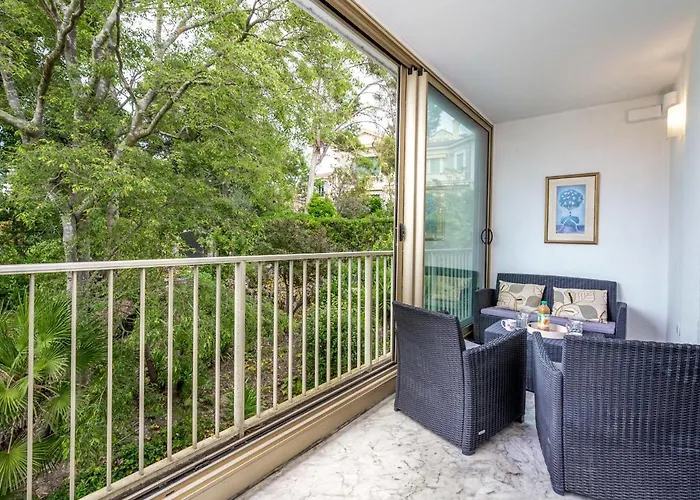 Val Joli-1 By Interhome * カンヌ