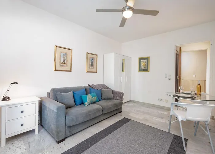 Val Joli-1 By Interhome * カンヌ